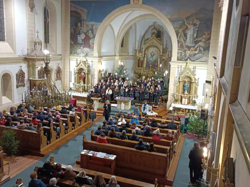 Vánoční koncert KDS a Hokus Pokus 4
