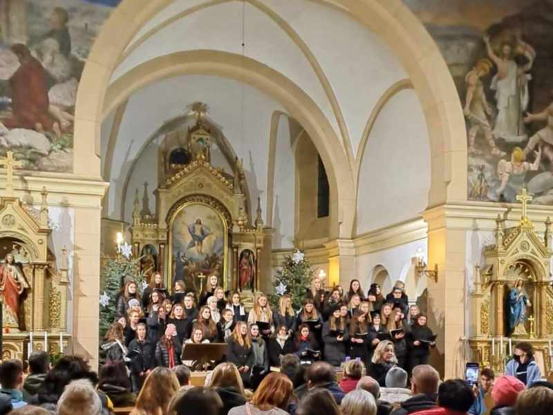 Vánoční koncert KDS a Hokus Pokus 6